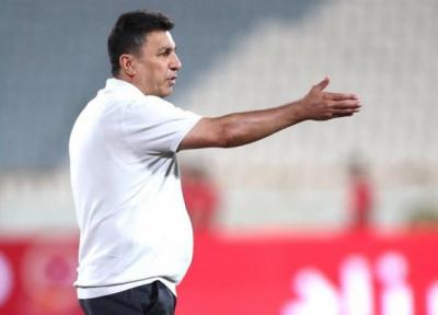 قلعه نویی: یکی از قوانین نو داوری نگرفتن پنالتی برای گل گهر است!، پرسپولیس 2 موقعیت داشت و 3 گل زد