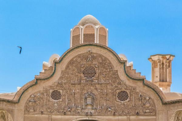 خانه بروجردی های کاشان، خانه بادگیرها و نورگیرهای زیبا خانه بروجردی های کاشان، خانه بادگیرها و نورگیرهای زیبا