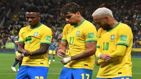 رونمایی از لباس تیم ملی برزیل در جام جهانی