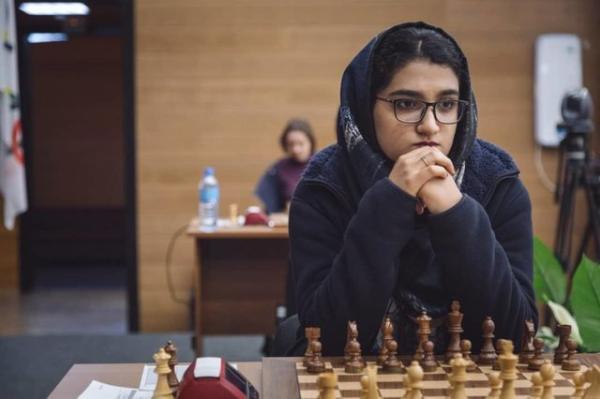 پرده برداری دختر استادبزرگ به مهاجرت شطرنج بازان؛ به این علت است که یکی یکی می روند!