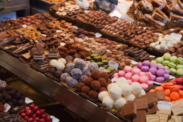 شکلات فروشی های پاریس؛ تجربه ای شیرین از یک سفر رویایی شکلات فروشی های پاریس؛ تجربه ای شیرین از یک سفر رویایی